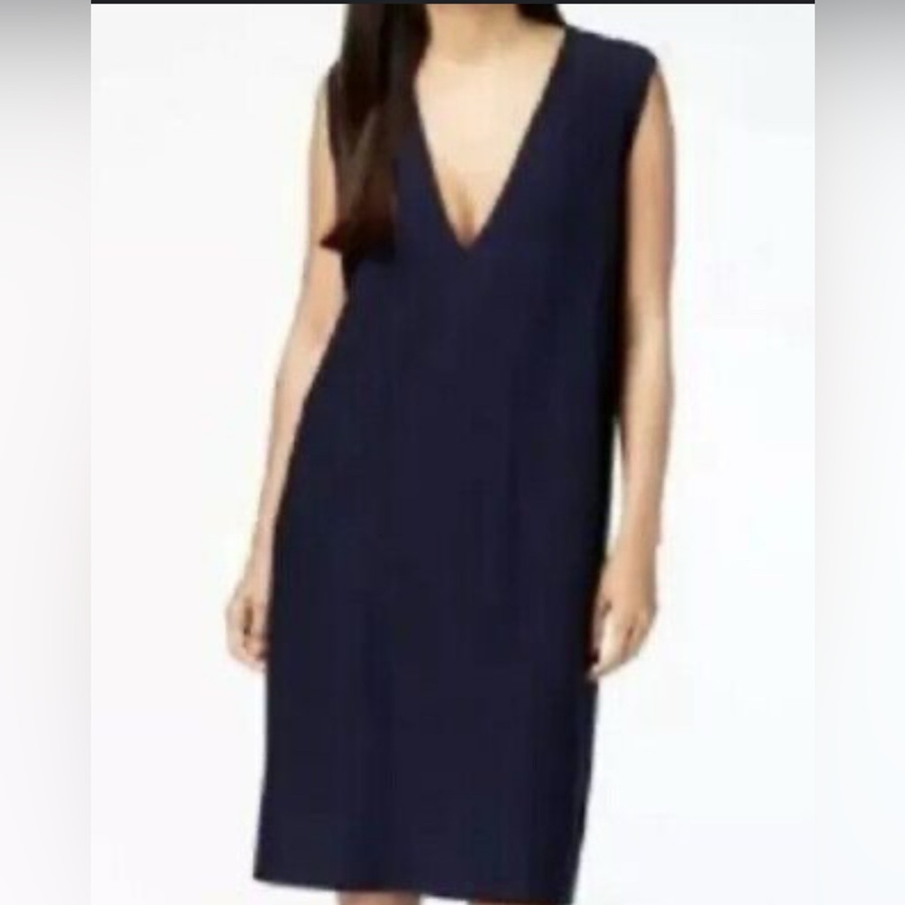 OAK&FORT V Neck Sleeveless Pull Up Contemporary Midi Dress In Navy Blue Size S/P